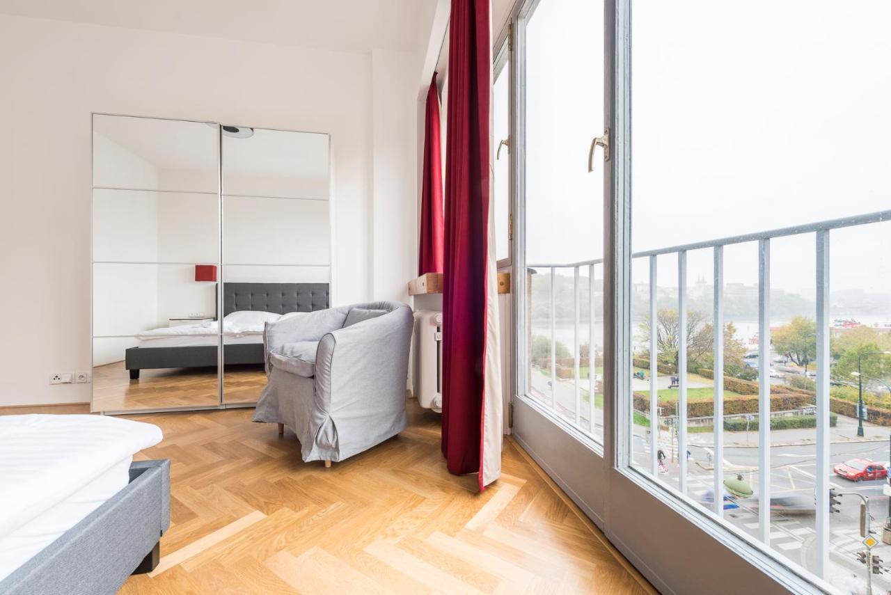 Merkur Apartments プラハ エクステリア 写真