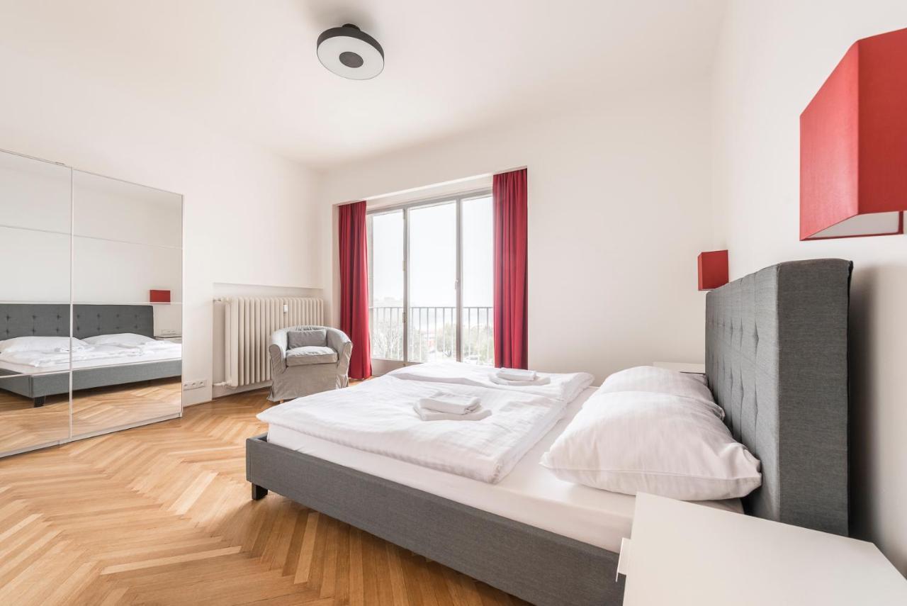 Merkur Apartments プラハ エクステリア 写真