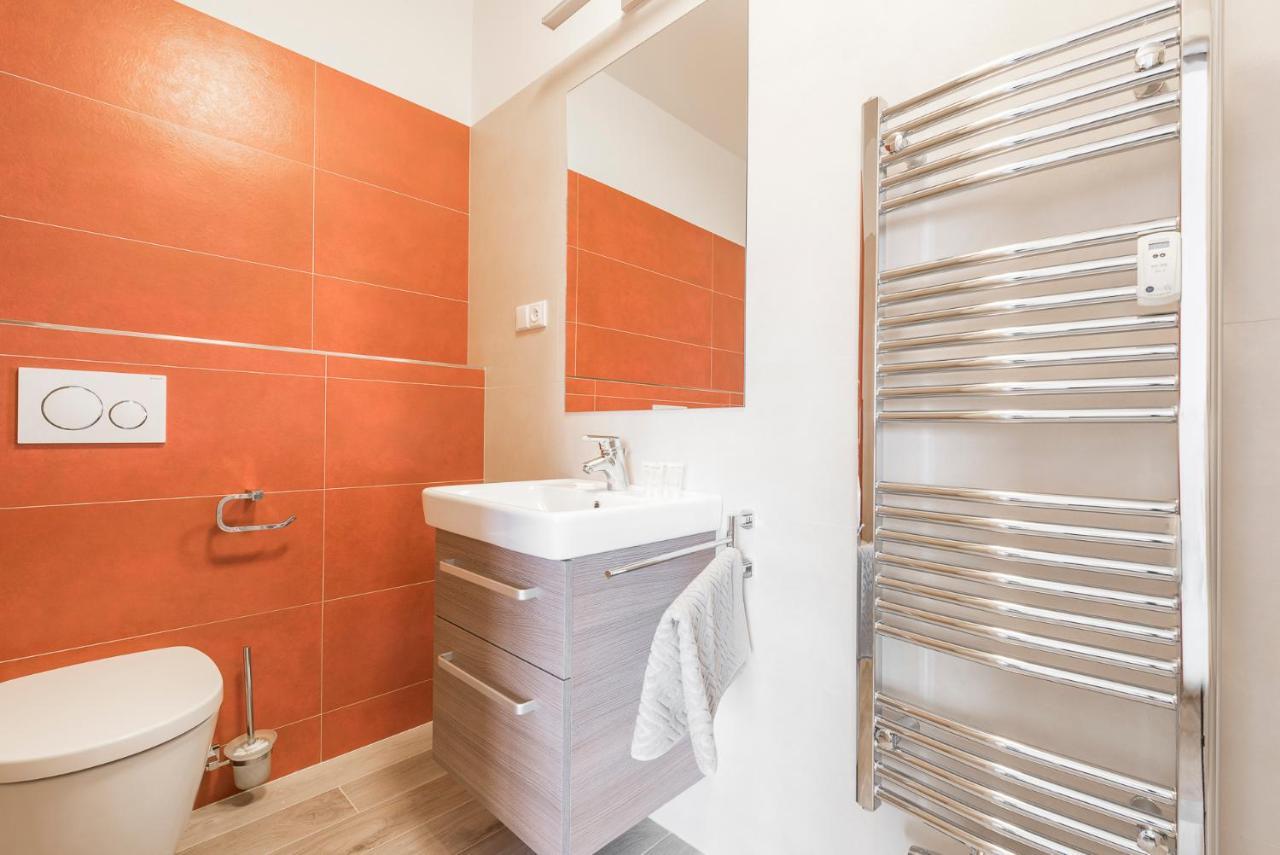 Merkur Apartments プラハ エクステリア 写真